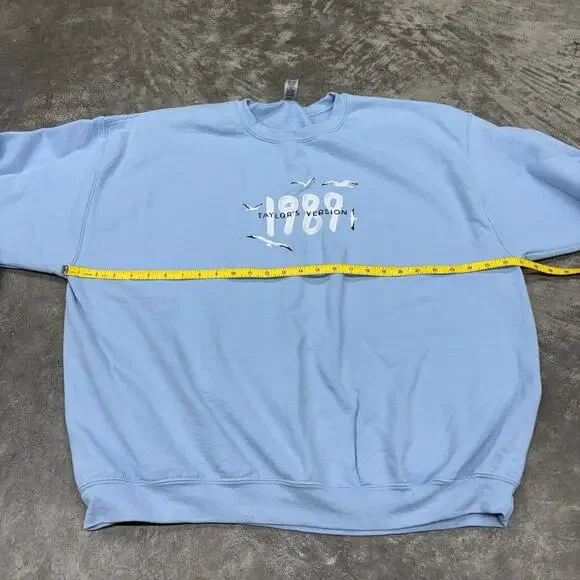 1989 Taylors Version Embroidered Pale Blue Crew Neck Sweatshirt Size XXL - Picture 9 of 10